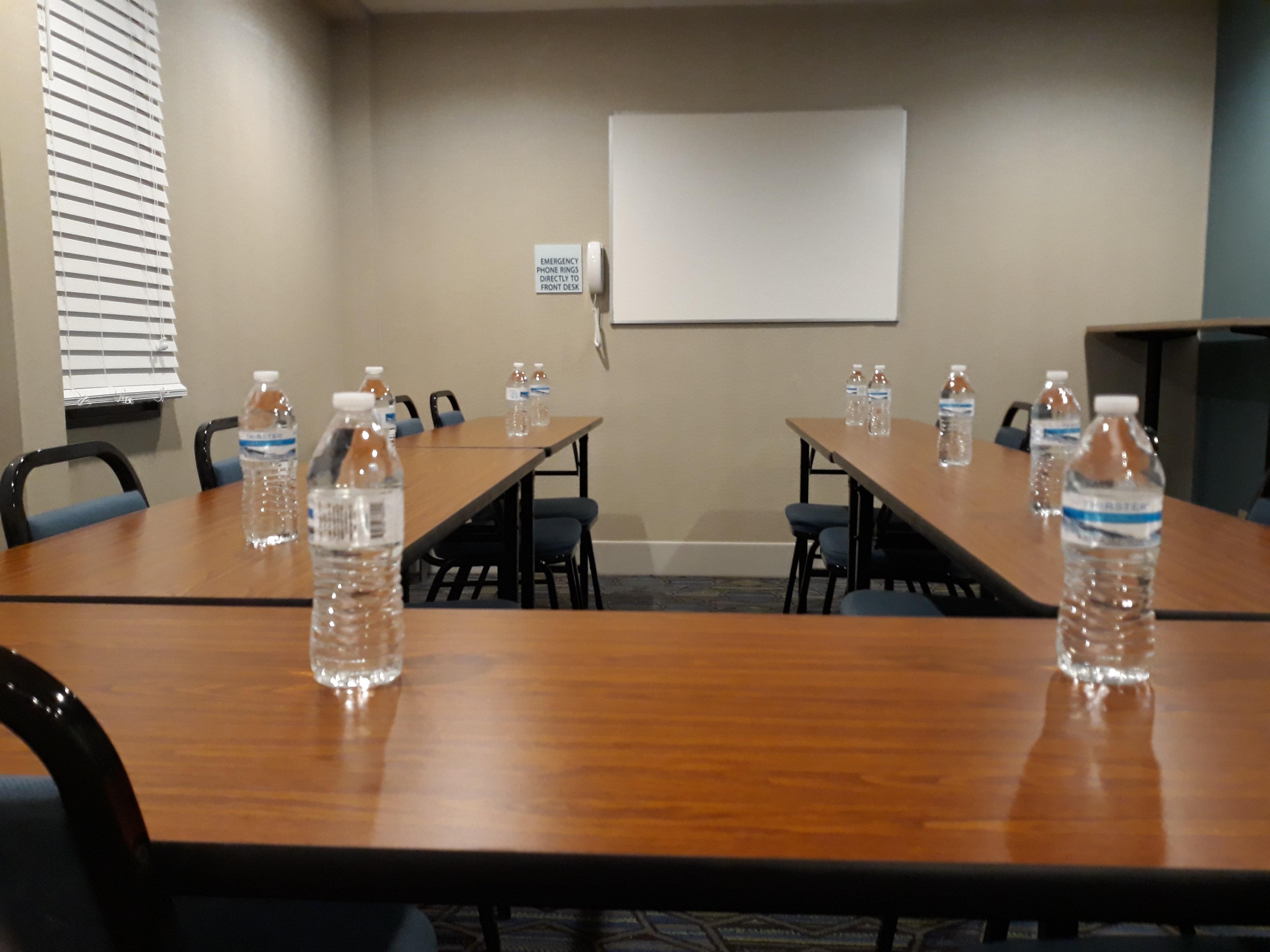 Holiday Inn Express Hotel Pittsburgh-North/Harmarville By Ihg Εξωτερικό φωτογραφία