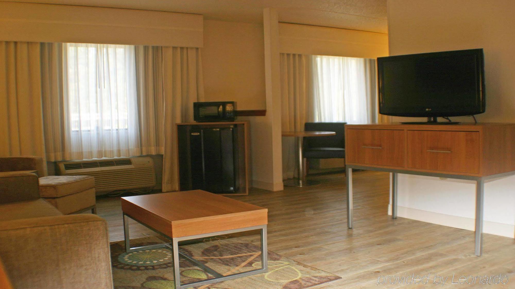 Holiday Inn Express Hotel Pittsburgh-North/Harmarville By Ihg Εξωτερικό φωτογραφία