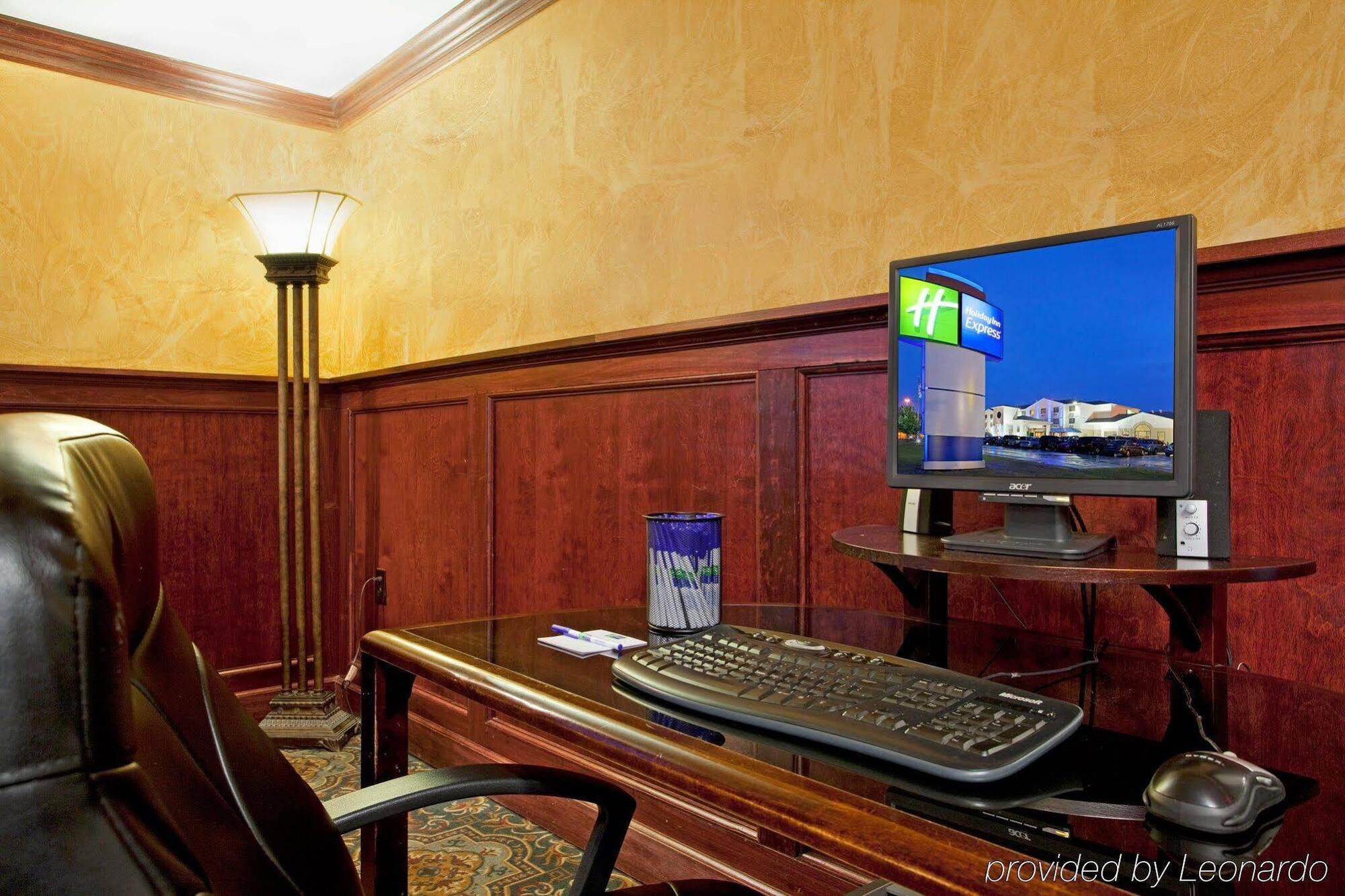 Holiday Inn Express Hotel Pittsburgh-North/Harmarville By Ihg Εξωτερικό φωτογραφία