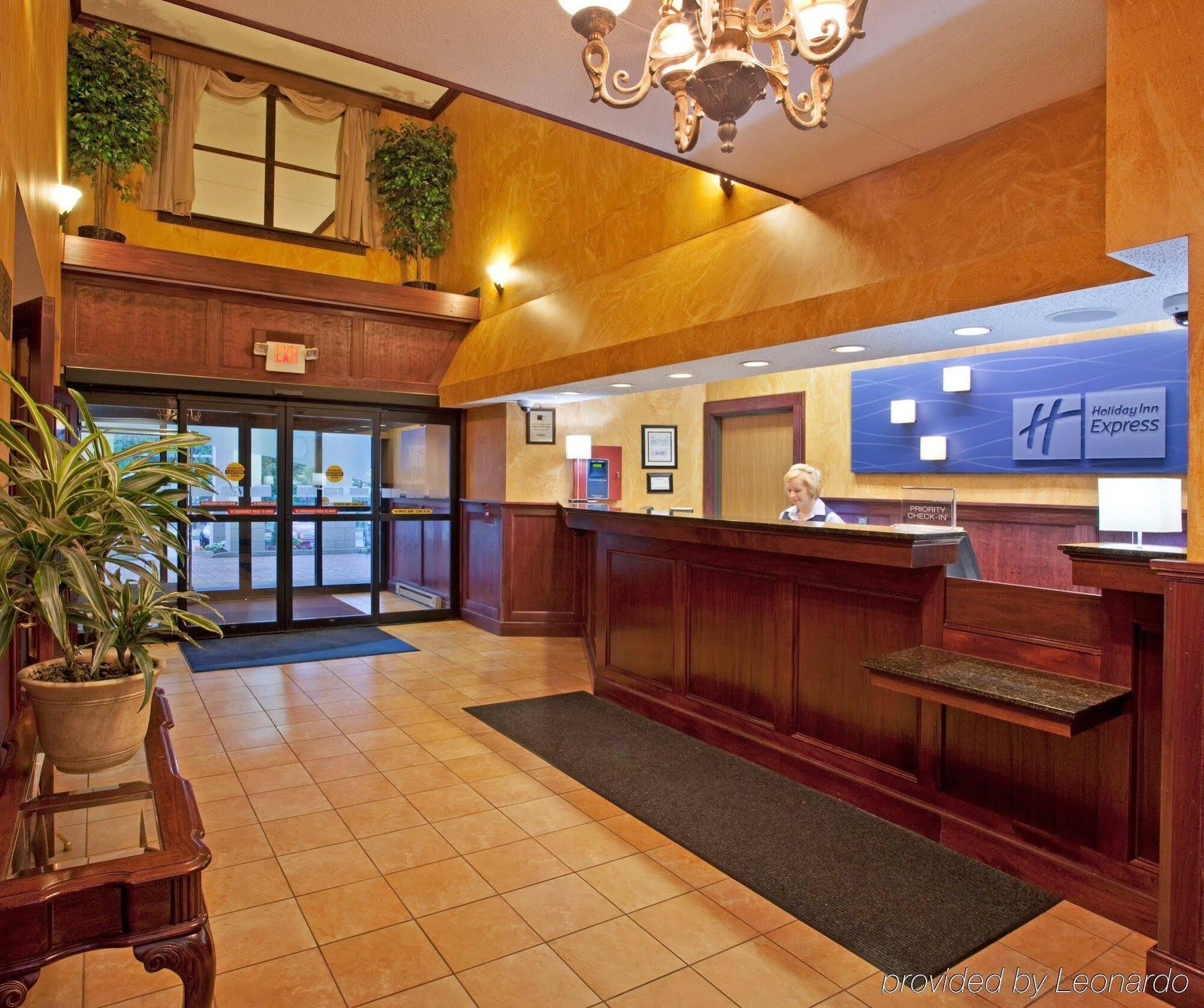 Holiday Inn Express Hotel Pittsburgh-North/Harmarville By Ihg Εξωτερικό φωτογραφία